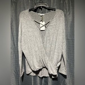 NWT Cross Cross Knot Shirt Size L
